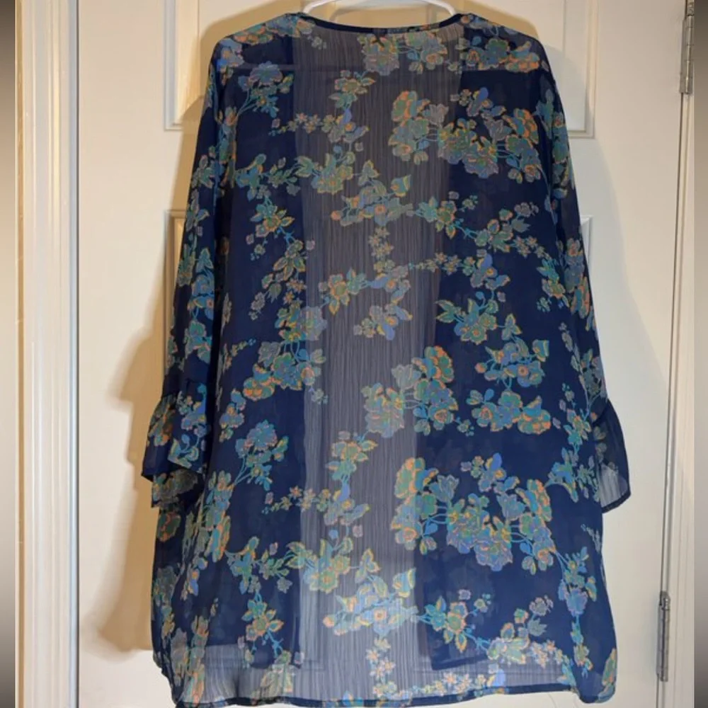 Xhilaration Blue Floral Kimono - Picture 3 of 3